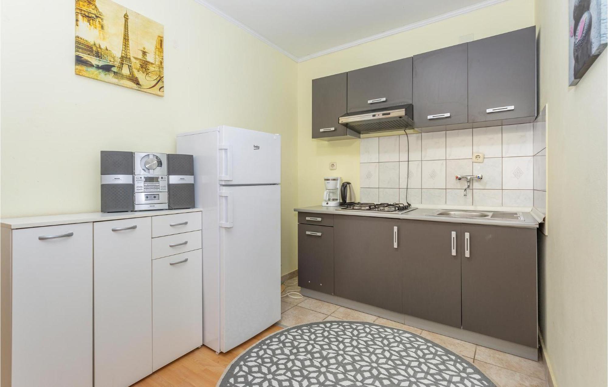Awesome Apartment In Stara Baska 1 With Kitchen Zewnętrze zdjęcie
