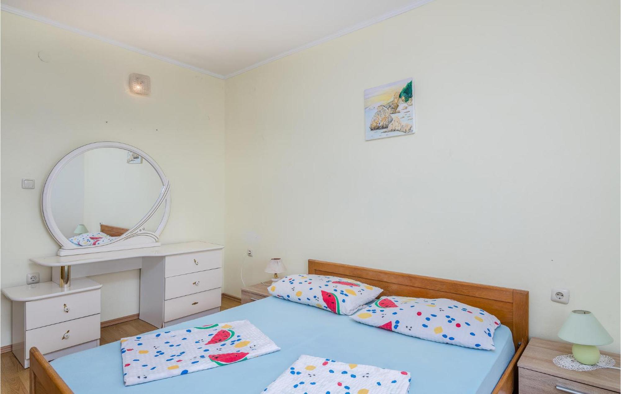 Awesome Apartment In Stara Baska 1 With Kitchen Zewnętrze zdjęcie