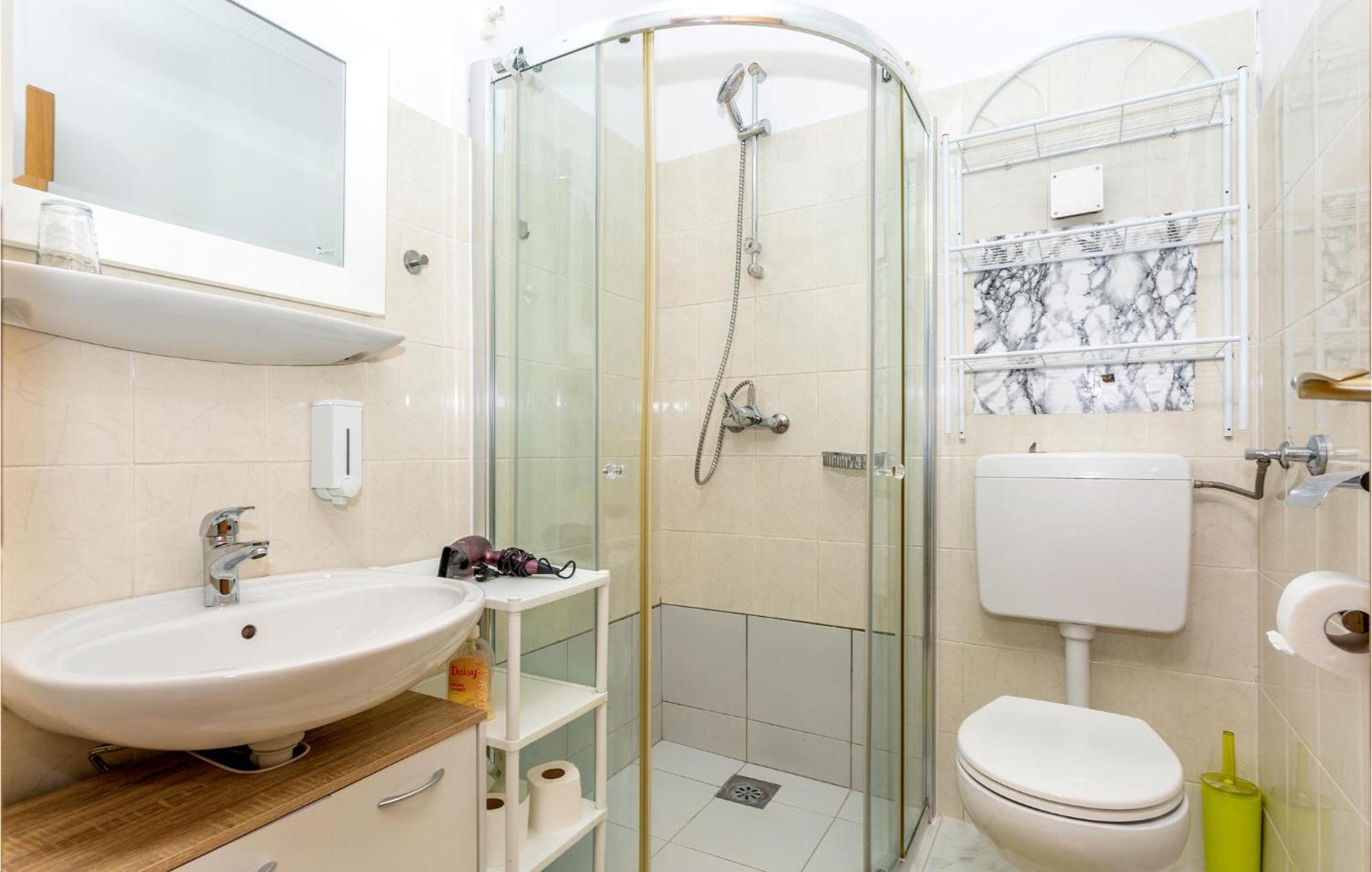 Awesome Apartment In Stara Baska 1 With Kitchen Zewnętrze zdjęcie